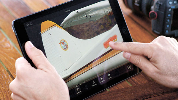 Adobe Photoshop’s healing tool, one of the most powerful desktop tools, now has a mobile app called Photoshop Fix. Currently, it only runs on the new iPad Pro and iPhone.Adobe Photoshop’s healing tool, one of the most powerful desktop tools, now has a mobile app called Photoshop Fix. Currently, it only runs on the new iPad Pro and iPhone.