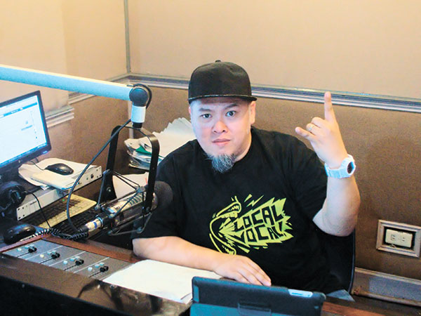 KEEPING THE MUSIC BALANCE. Alexander “Phatboy” Lim hosts Local Vocal Cebu on Magic 92.3 every Sundays from 6 to 9 p.m. The show features the local artists and their music, as well as guest musicians from around the country. Follow him on Twitter @phatboylim.