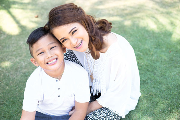 MOM AND SON TANDEM. To give her son Melo the comfortable life that he deserves is one of Paula Giron’s goals. She chose to run her own business over a corporate career so she can spend more time with Melo, who turned out to be the best little personal assistant any hardworking mom can ask for. 